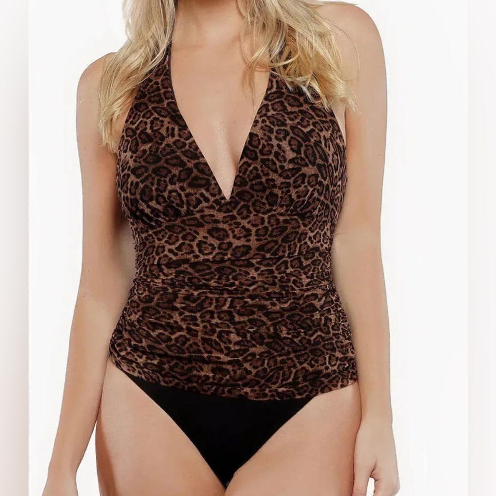 Popilush Leopard Print Halter Swimsuit
size LARGE, NWOT